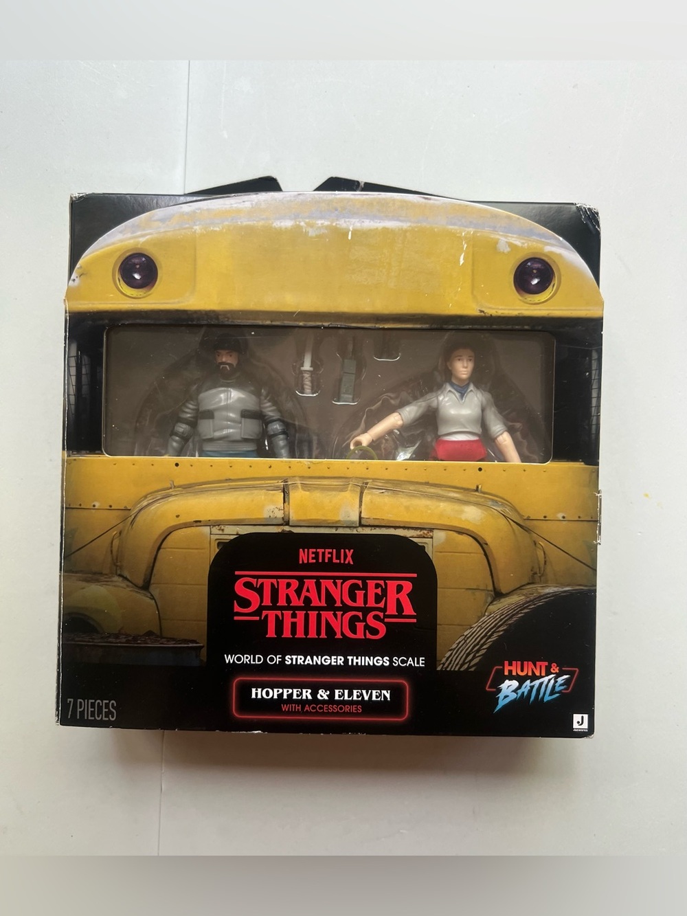 Stranger Things Hunt & Battle Hopper & Eleven Action Figure